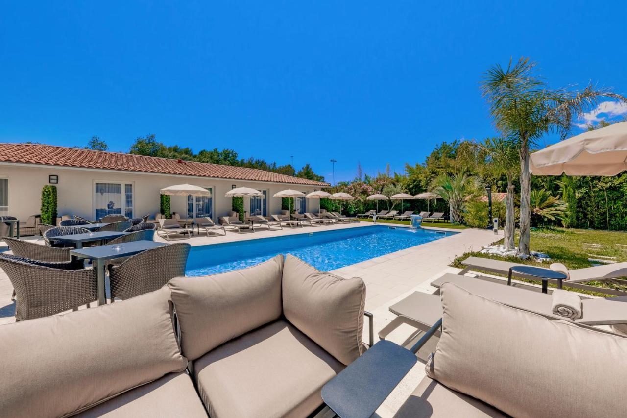 Hotel Villa Sophia - Adults Only July And August Μουζέν Εξωτερικό φωτογραφία
